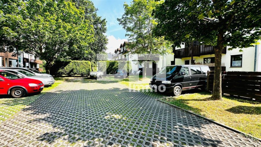 Kompaktes Apartment BJ 1991 mit großem Balkon in ruhiger Wohnanlage - Wohnanlage